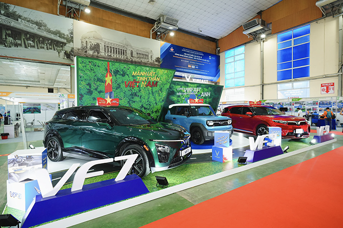 Xe điện VinFast trở thành tâm điểm