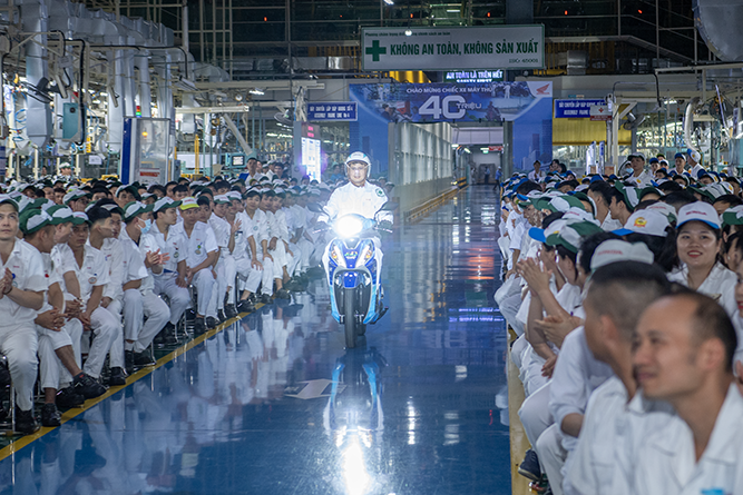 Honda xuất xưởng chiếc xe máy thứ 40 triệu tại Việt Nam