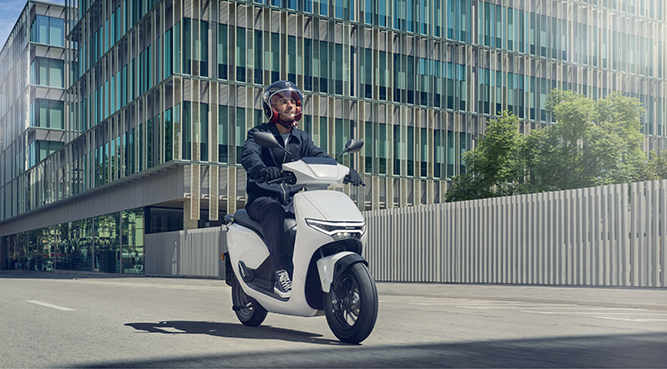 Honda bán được 2,3 triệu xe máy và 30 nghìn xe ô tô trong năm tài chính 2025